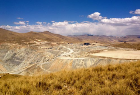 Corporate Responsibility without Obligations?